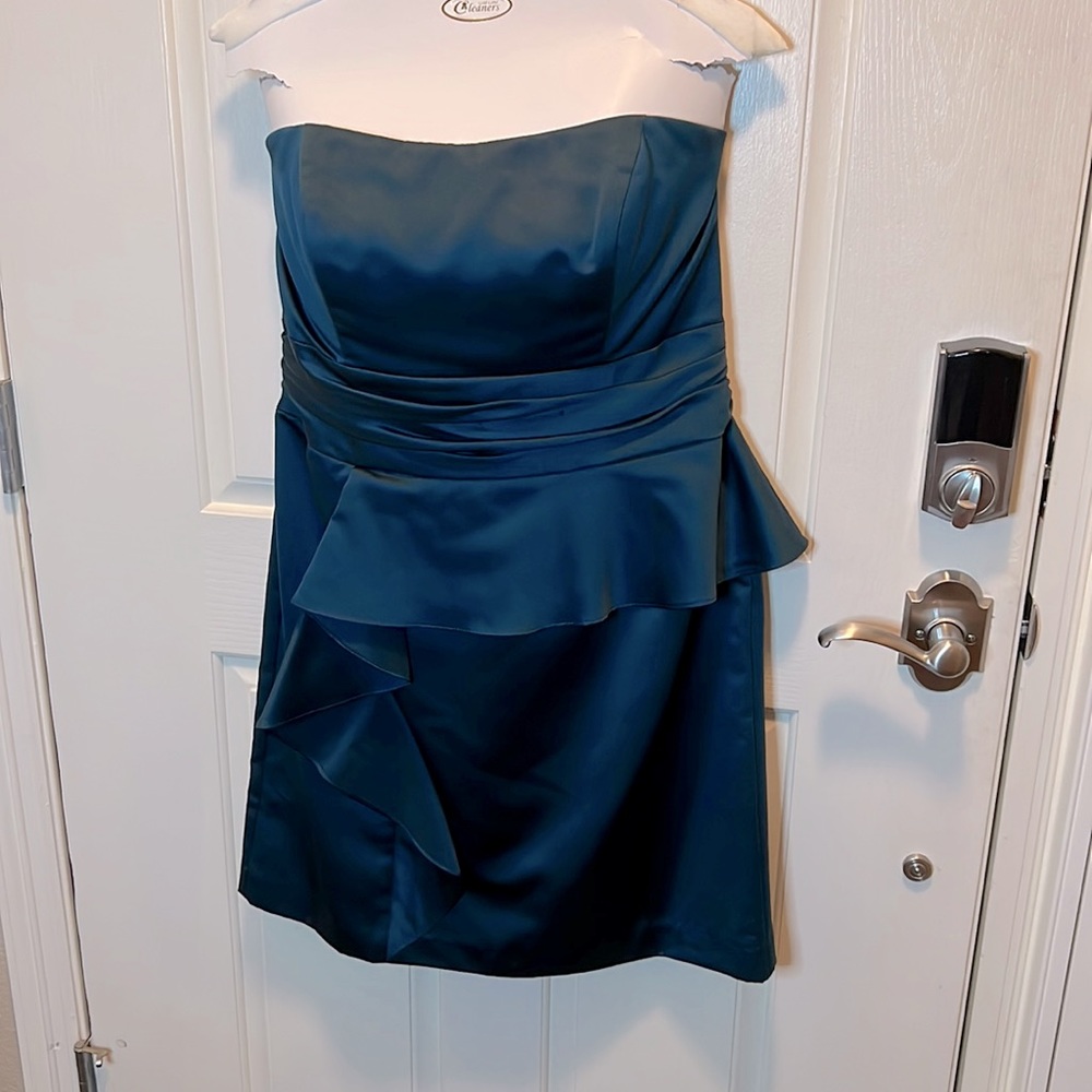 David’s Bridal cocktail dress. Emerald Green. Size 14